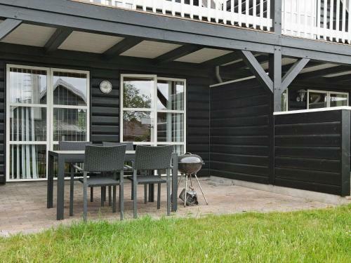 Two-bedroom Holiday Home In Bl�vand 14