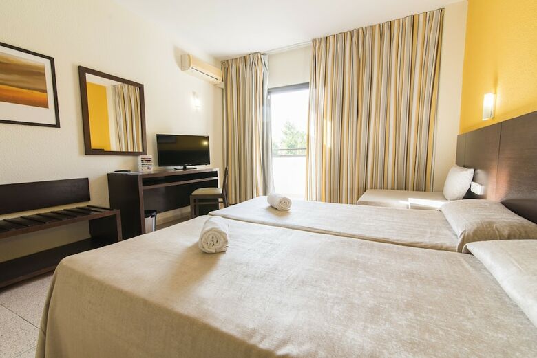 Hotel Azuline Mar Amantis I&ii