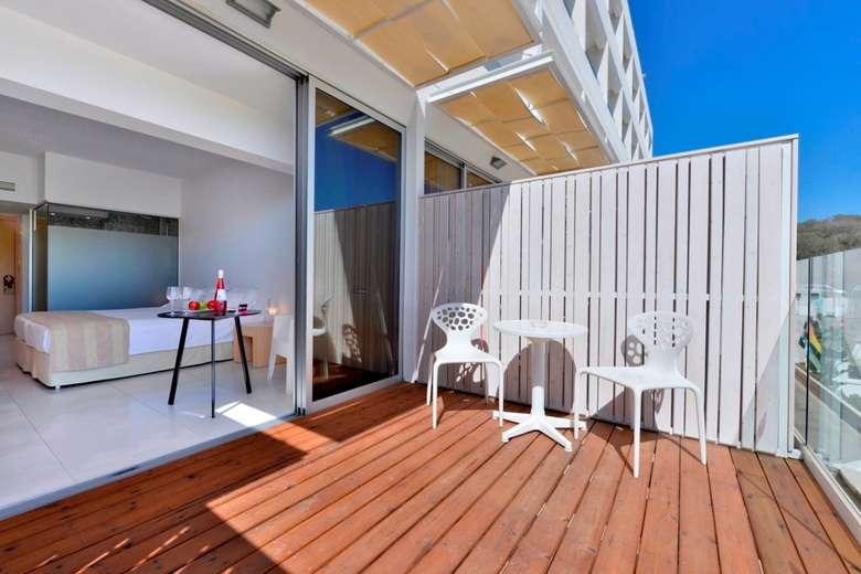 Napa Mermaid Hotel & Suites