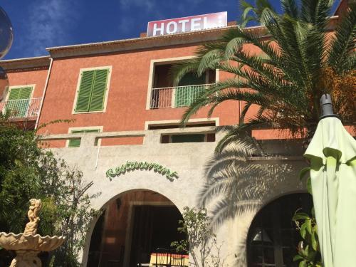 Hotel Castellu Rossu