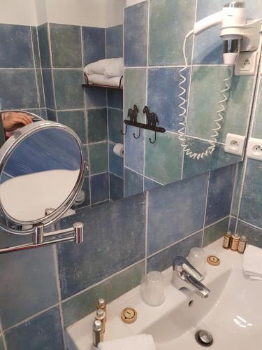 Hotel H�tel-restaurant "chez Carri�re"