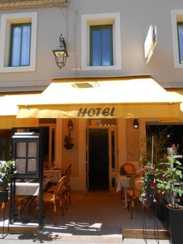 Hotel H�tel-restaurant "chez Carri�re"