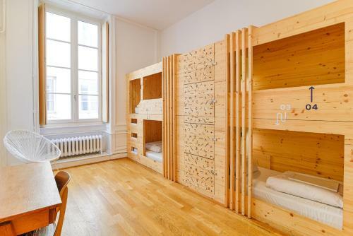 Away Hostel & Coffee Shop