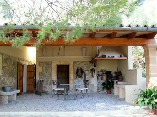 Holiday Home Bibiloni (ont100)