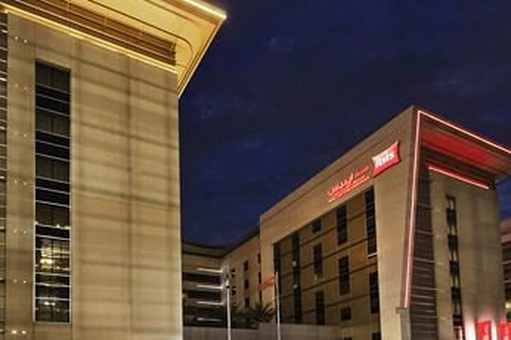 Hotel Ibis Mall Of The Emirates