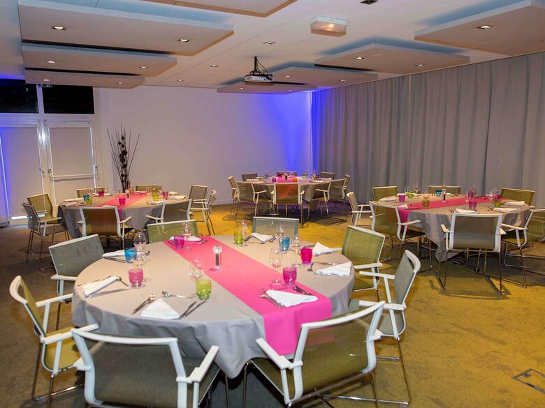 Hotel Novotel Bordeaux Le Lac