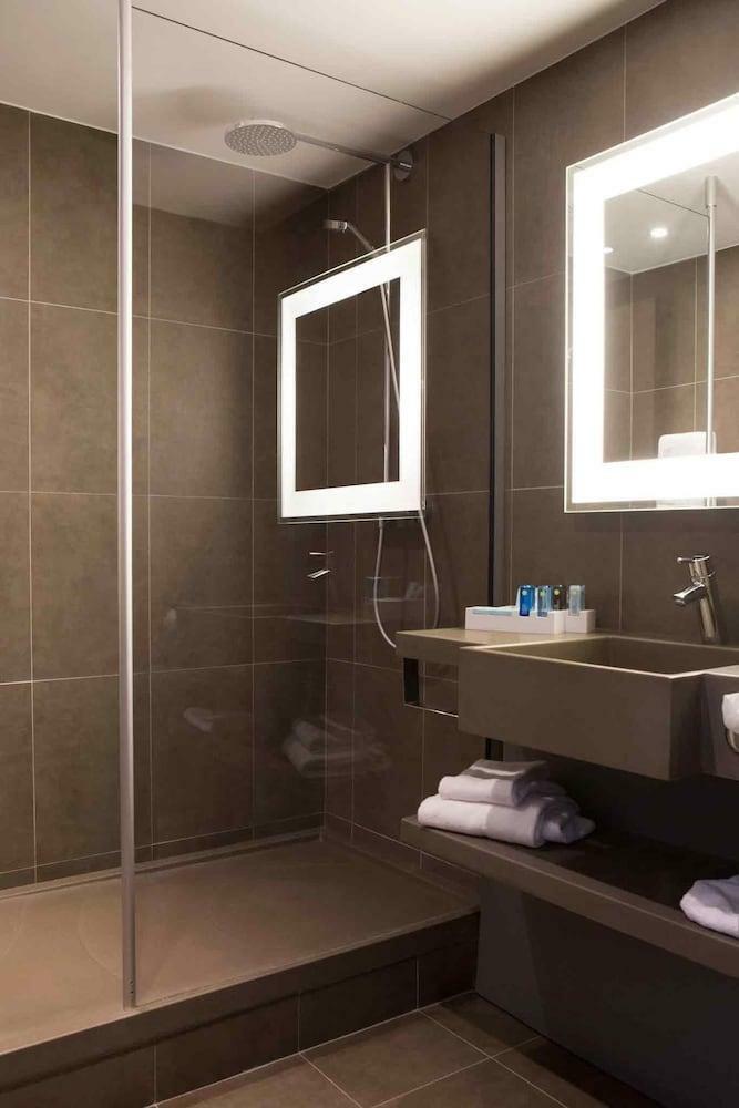 Hotel Novotel Bordeaux Le Lac