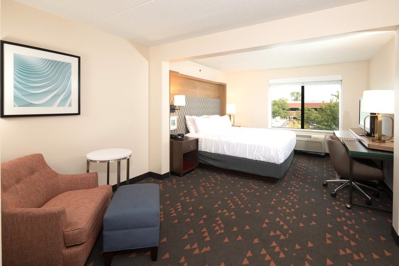 Holiday Inn Hotel  Suites Ann Arbor Univ. Mic