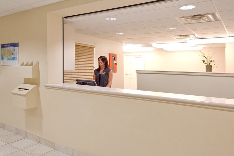 Hotel Candlewood Suites Polaris