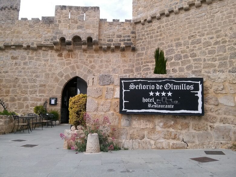 Hotel Se�orio De Olmillos