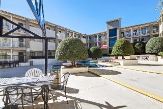 Hotel Quality Inn & Suites