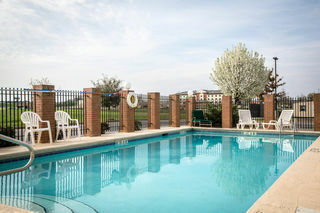 Hotel Sleep Inn & Suites East Chase
