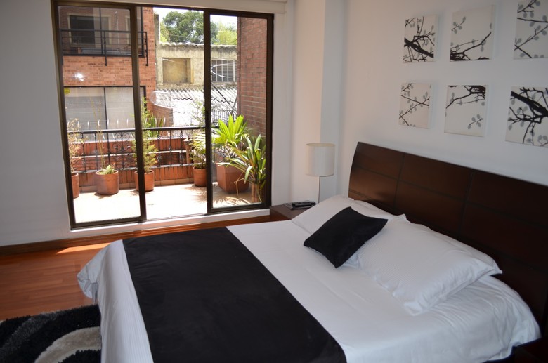 Hotel Suites 109