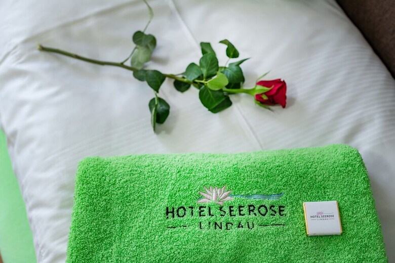 Hotel Seerose(.)