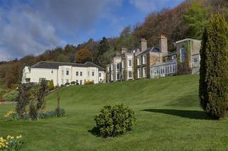 New House Country Hotel