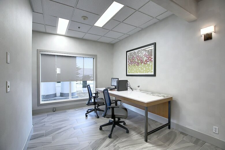 Hotel Holiday Inn Express Airport-calgary