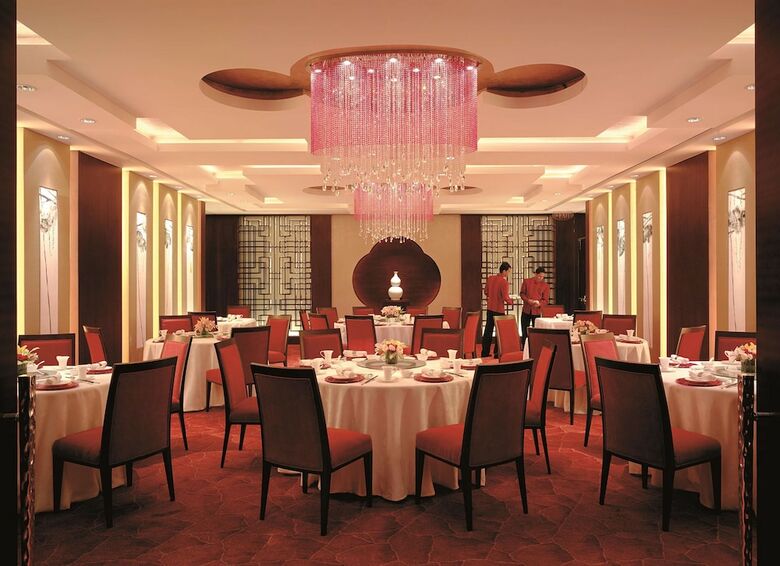 Hotel Makati Shangri-la Manila (Dlx)