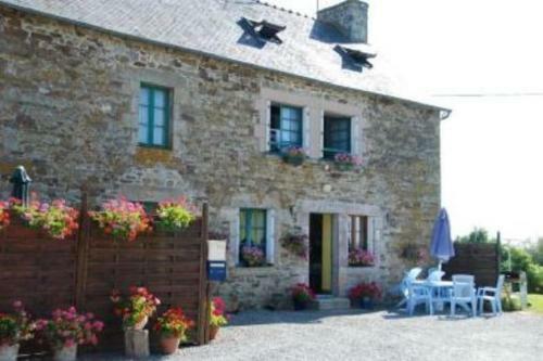 Holiday Home Gites Manoir Du Ranleon - 3