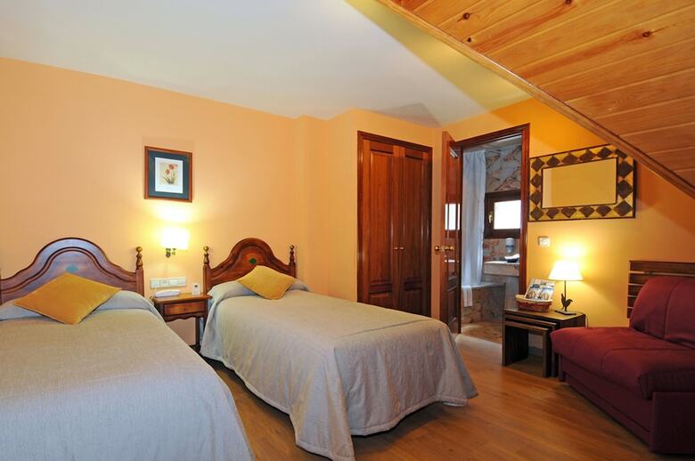 Hotel Husa Eth Pomer