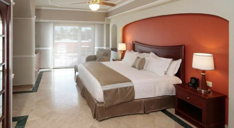 Hotel Villa Mercedes Curio Collection By Hilton