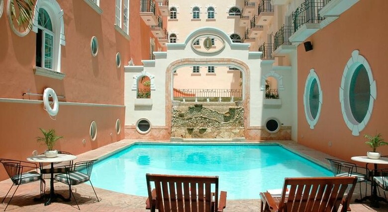 Hotel Villa Mercedes Curio Collection By Hilton