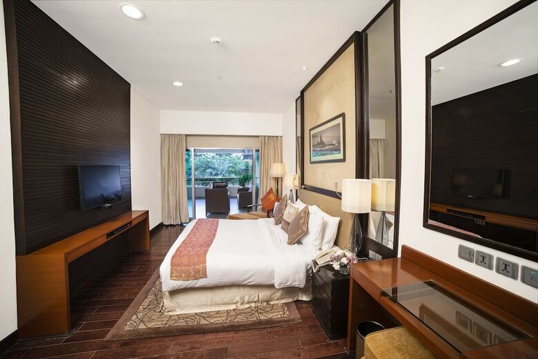 Hotel Somerset Greenways