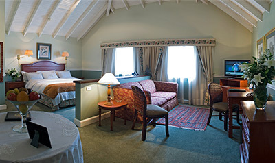 Villa Morra Suites Hotel