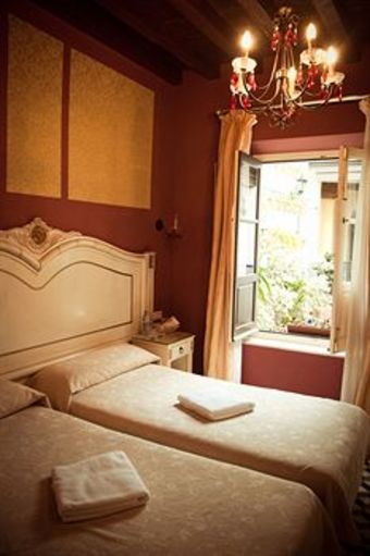 Hotel La Casa De Las Mercedes