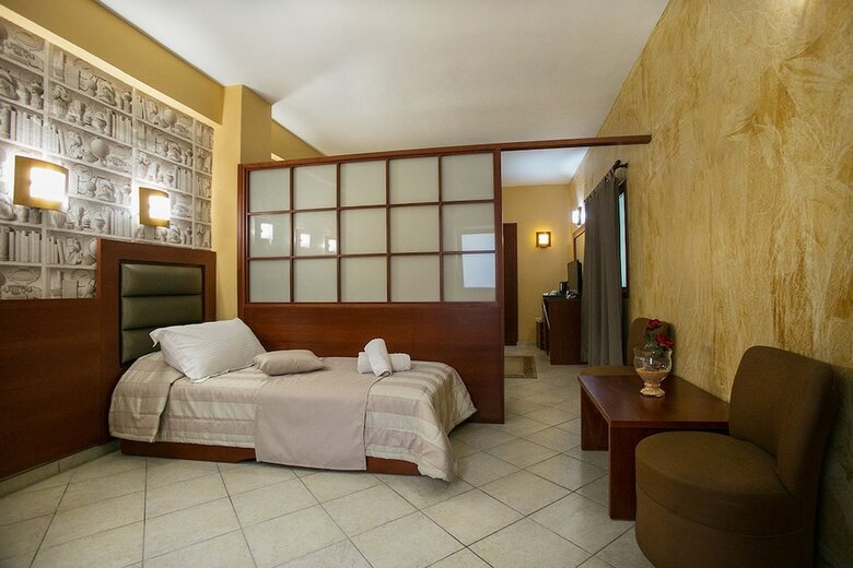 Life Boutique Hotel
