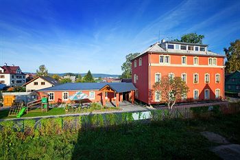 Pension Pytloun Travel Hotel