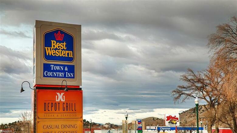 Hotel Best Western Town  And  Country Inn