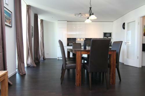 Holiday At Alexanderplatz Apartments
