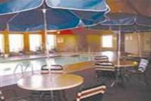 Hotel Ameriinn Lodge & Suites