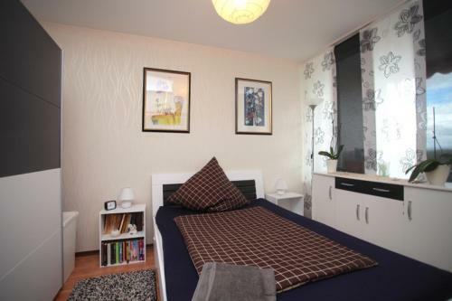 5805 Privatapartment Best City