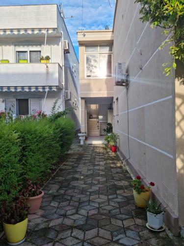 Hostal Guest House Cikaj