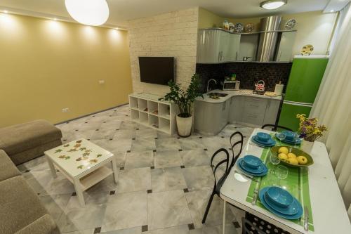 Apartment Mi-mi On Nezavisimosti 52