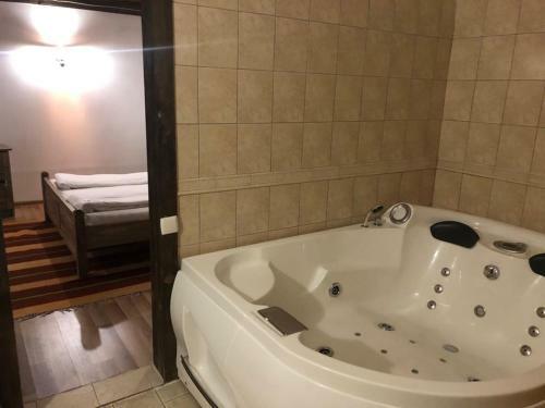 Hostal Bazoteva House