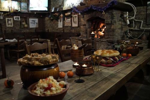 Hostal Bazoteva House