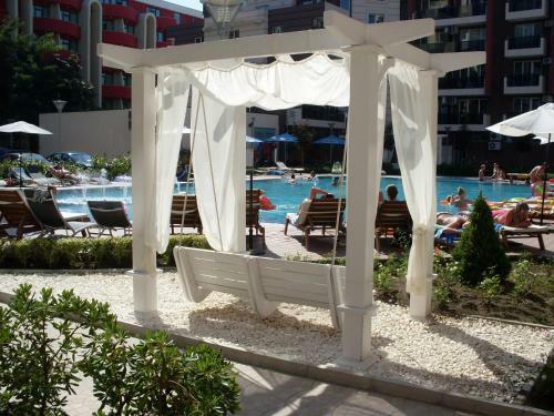 Aparthotel Admiral Plaza Hotel