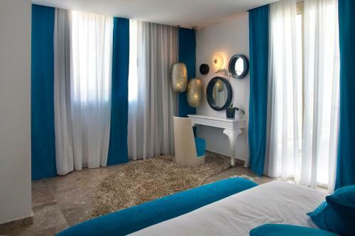 Louis Althea Kalamies Luxury Villas
