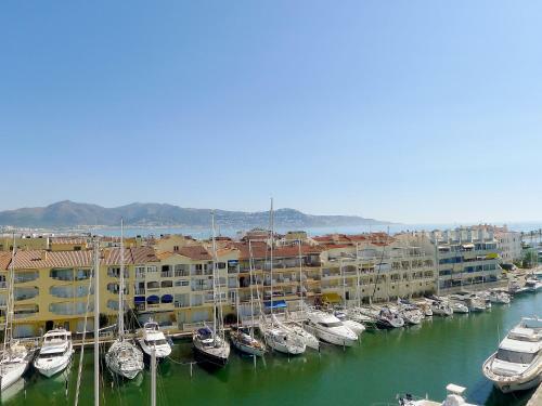 Apartment Club N�utic.9