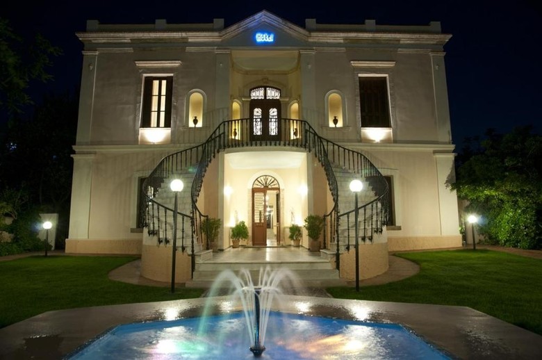 Halepa Hotel