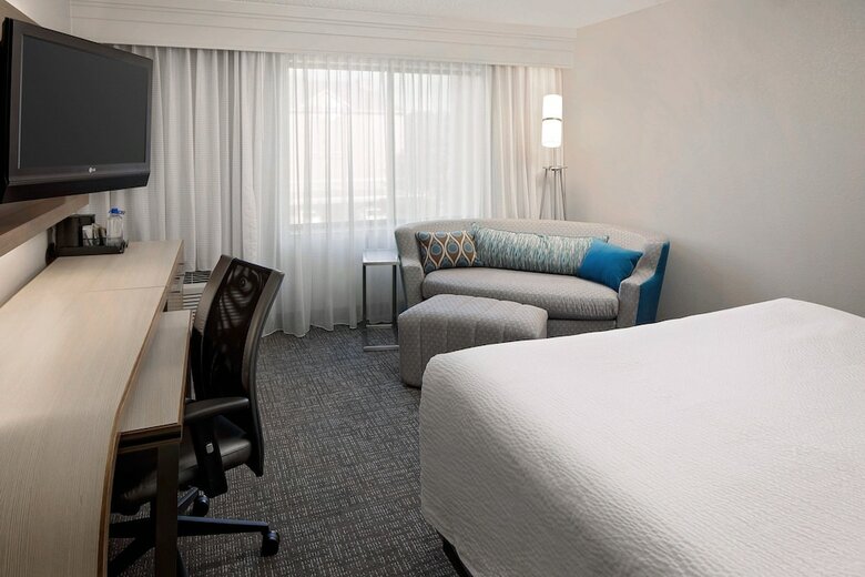 Hotel Courtyard By Marriott Houston Westchase