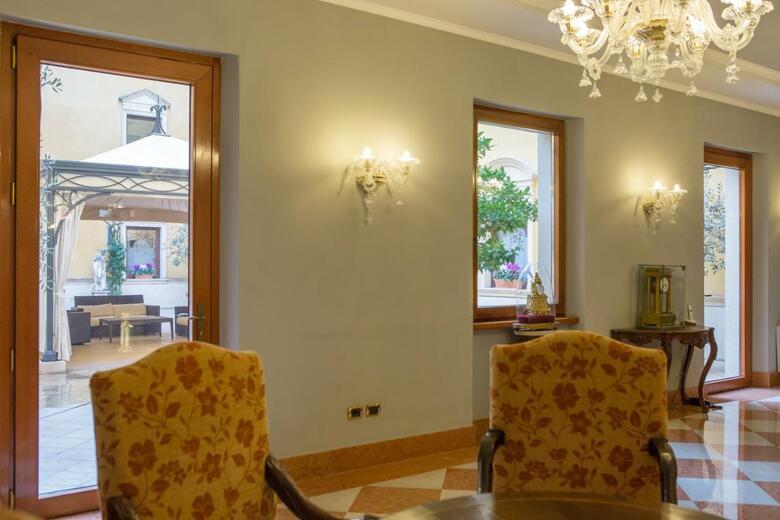 Due Torri Hotel