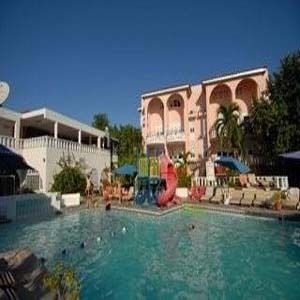 Hotel Franklyn D Resort