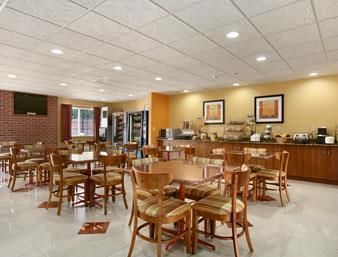 Hotel Microtel Inn & Suites