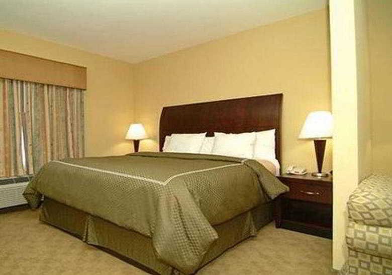 Hotel Comfort Suites