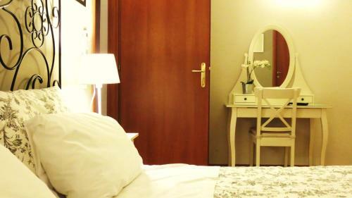 Hostal Villa Borghese Guest House