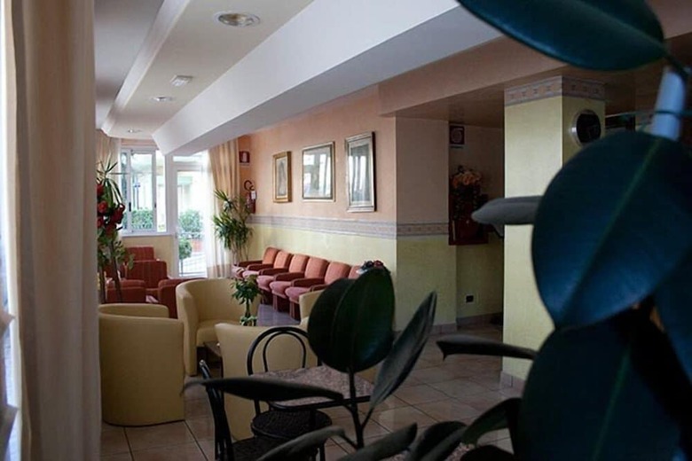 Hotel Monica