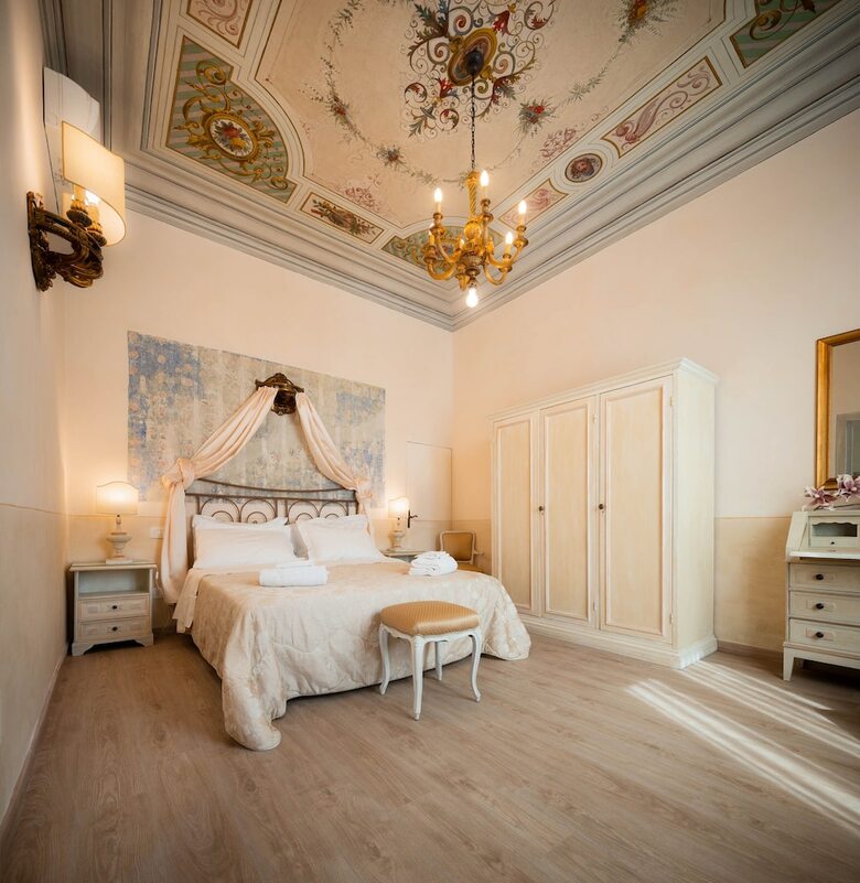 Hostal Novella House